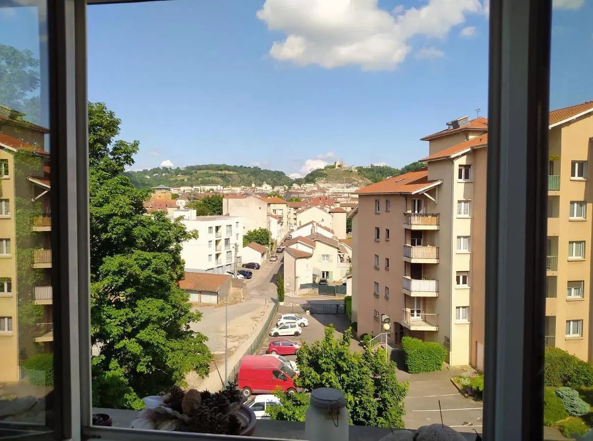 Séjour chez l'habitant Vue sur Vienne et Théatre Antique Sainte-Colombe Chambre meublée