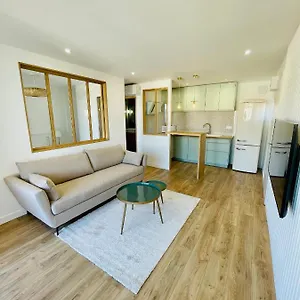  Appartement Suberbe T2 Avec Vue Et Piscine France